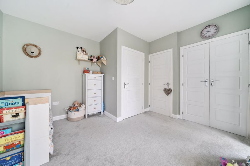 Bedroom- click for photo gallery